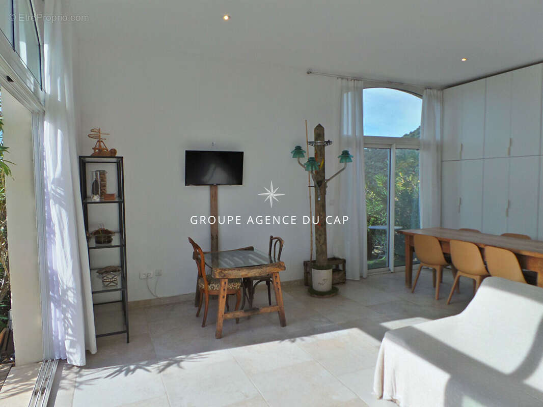 Appartement à LES ISSAMBRES