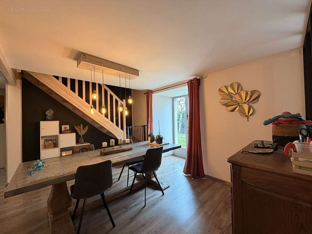 Maison à VALUEJOLS