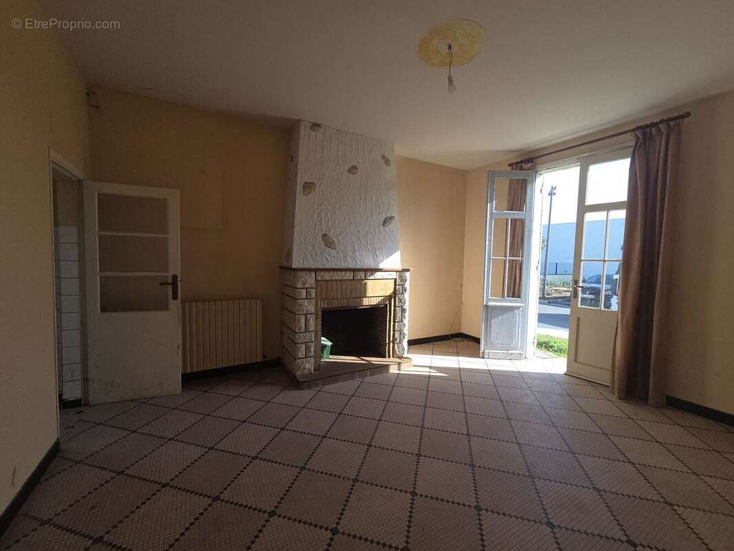 Maison à LES BILLAUX