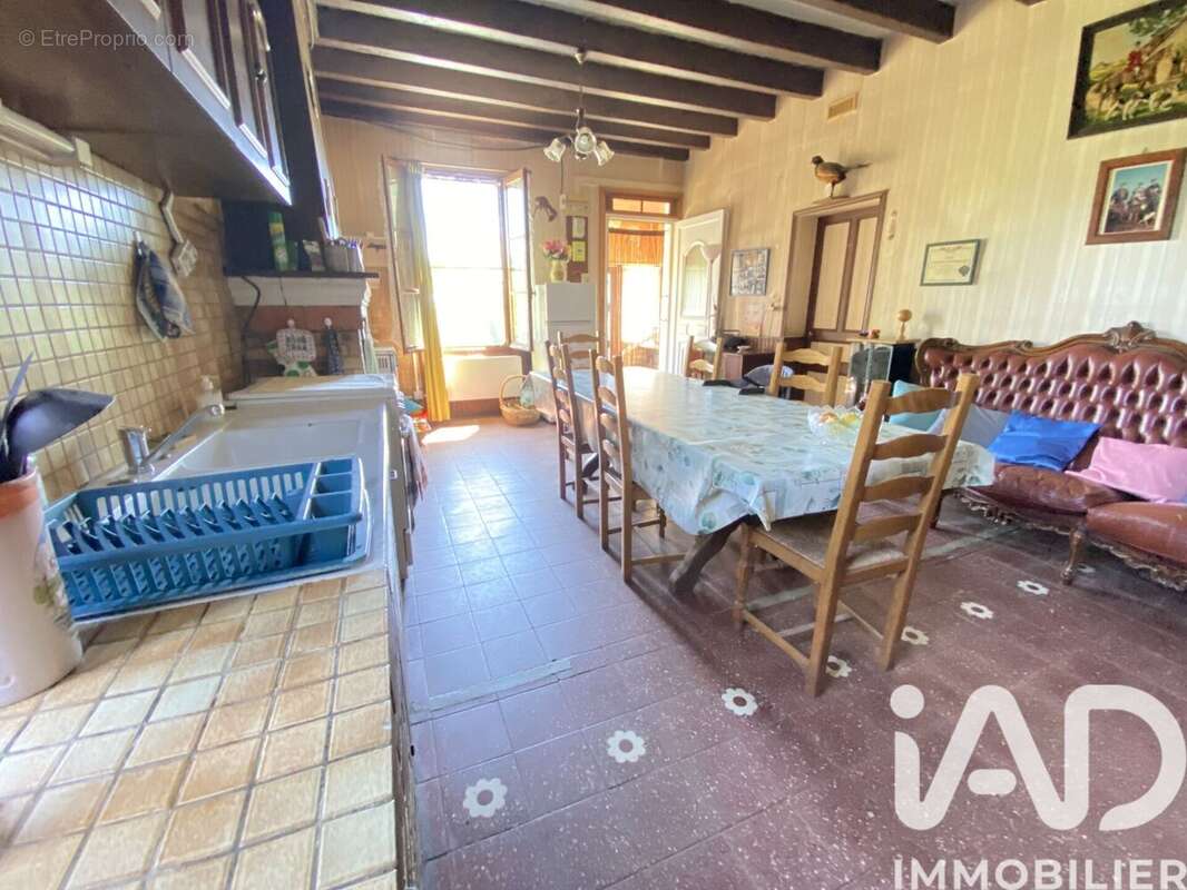 Maison 103 m² à Faverolles  - photo 3