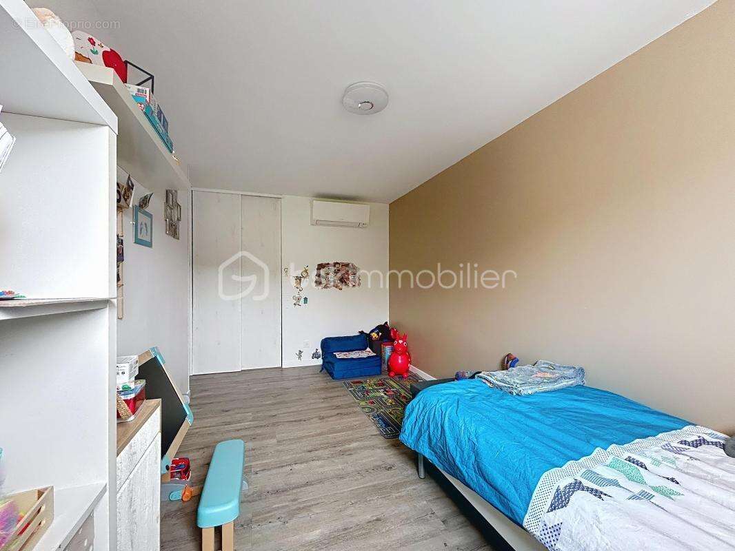 Maison à CORBEIL-ESSONNES