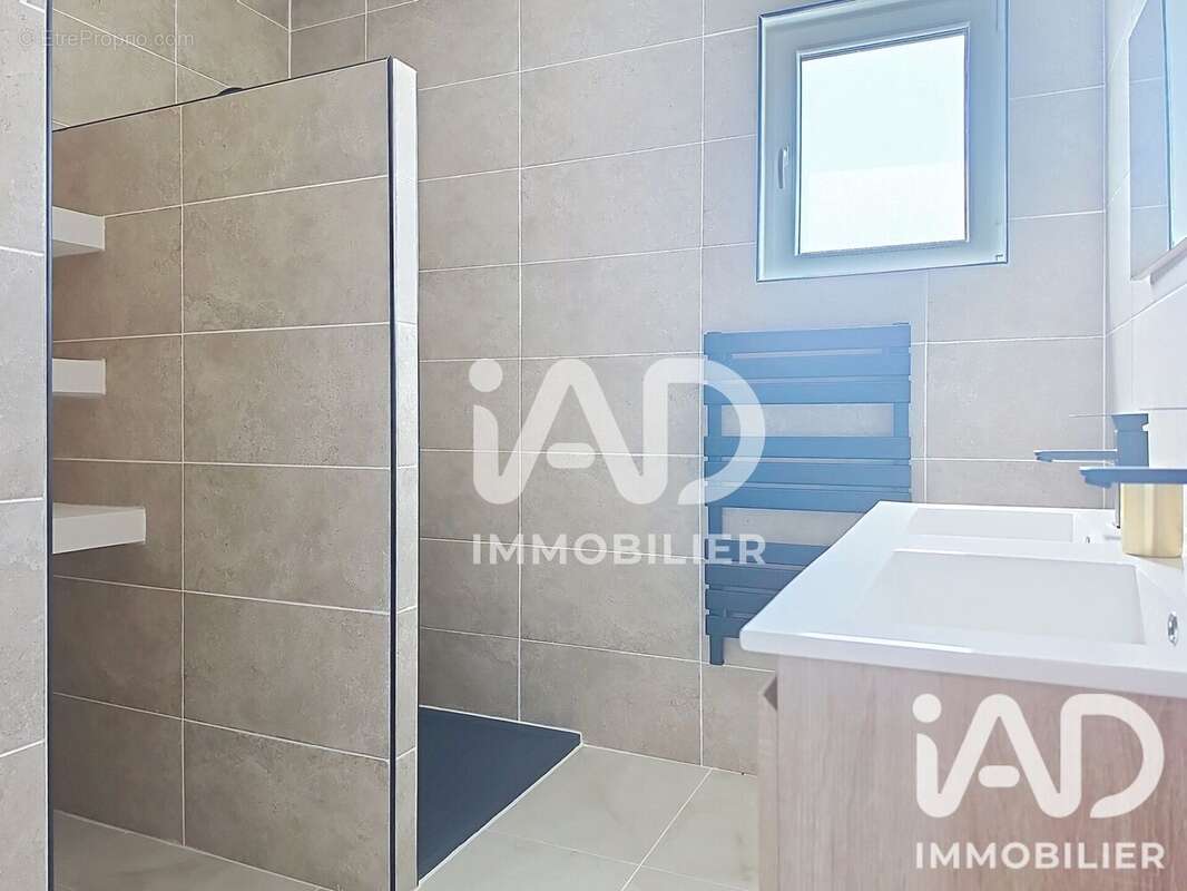 Maison 130 m² à Usson-Du-Poitou  - photo 8