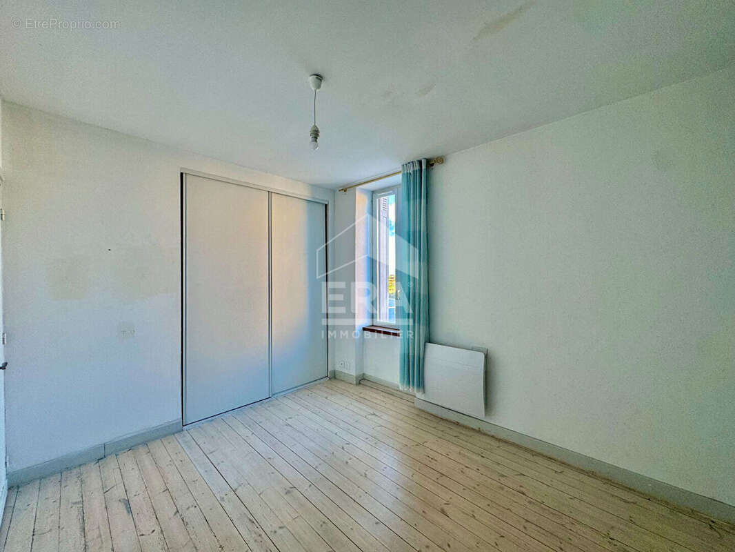 Appartement à MORNAC-SUR-SEUDRE