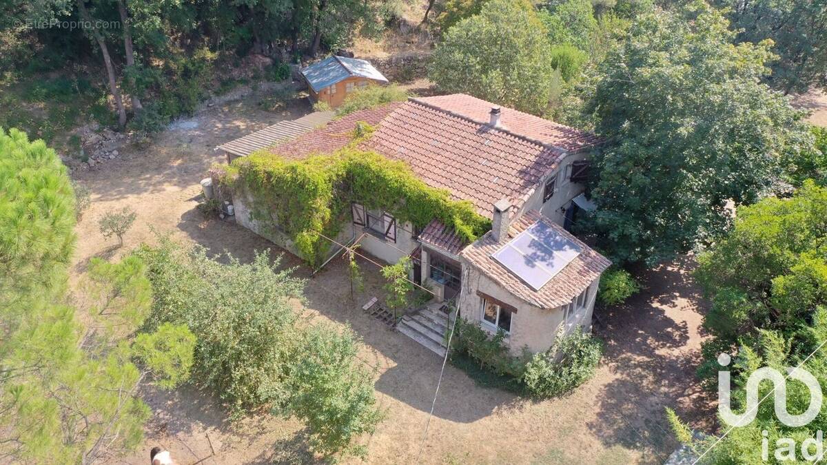 Photo 1 - Maison à TOURVES