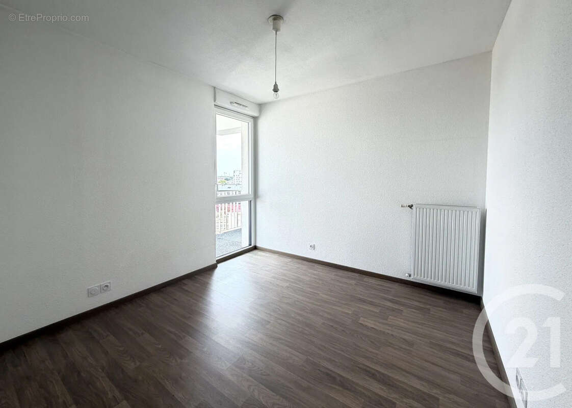 Appartement 41 m² à Begles  - photo 5