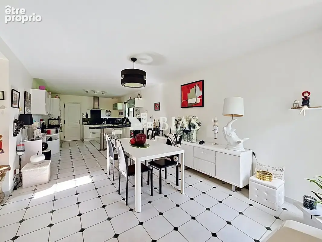 Maison 6 pièces 156 m² à vendre à Le Neubourg (27110) - photo 5