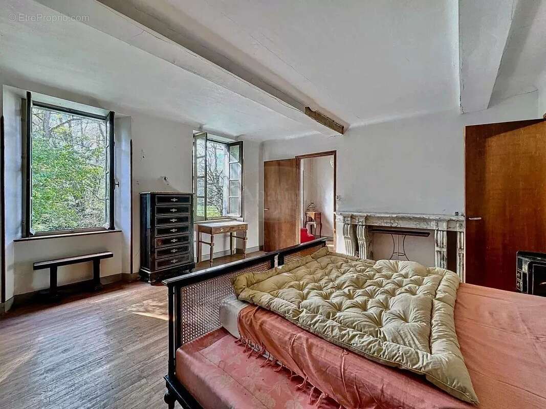 Maison à SAINT-LAURENT-DE-NESTE