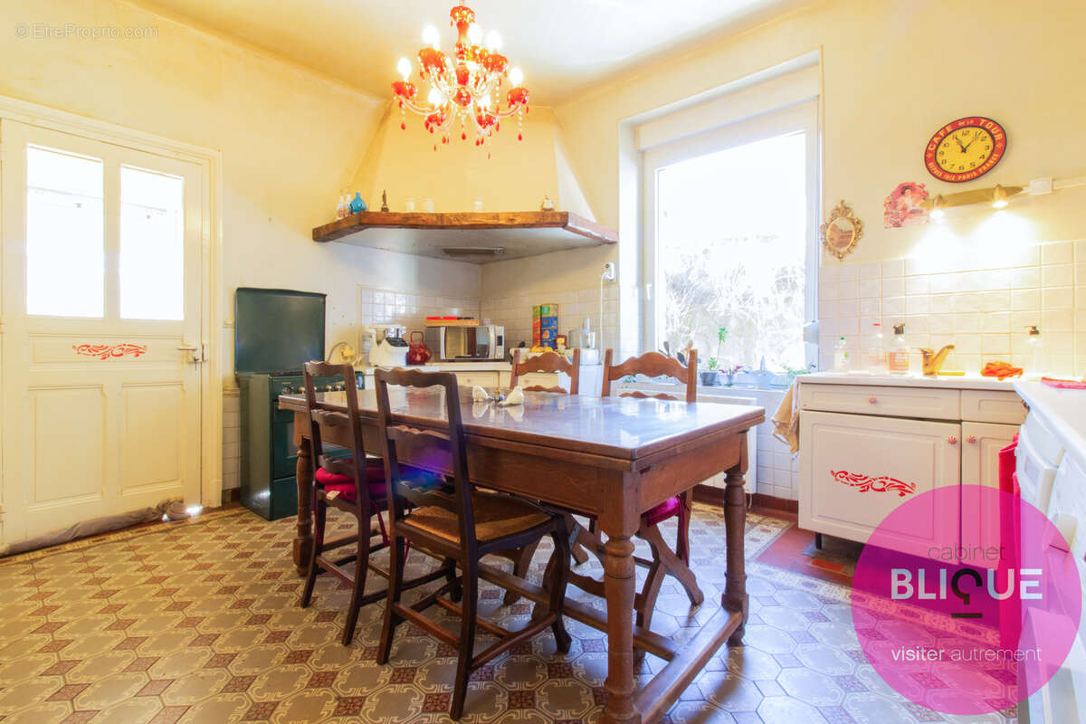 Maison à DOMEVRE-SUR-VEZOUZE