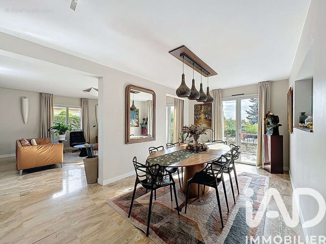 Photo 4 - Maison à DARDILLY