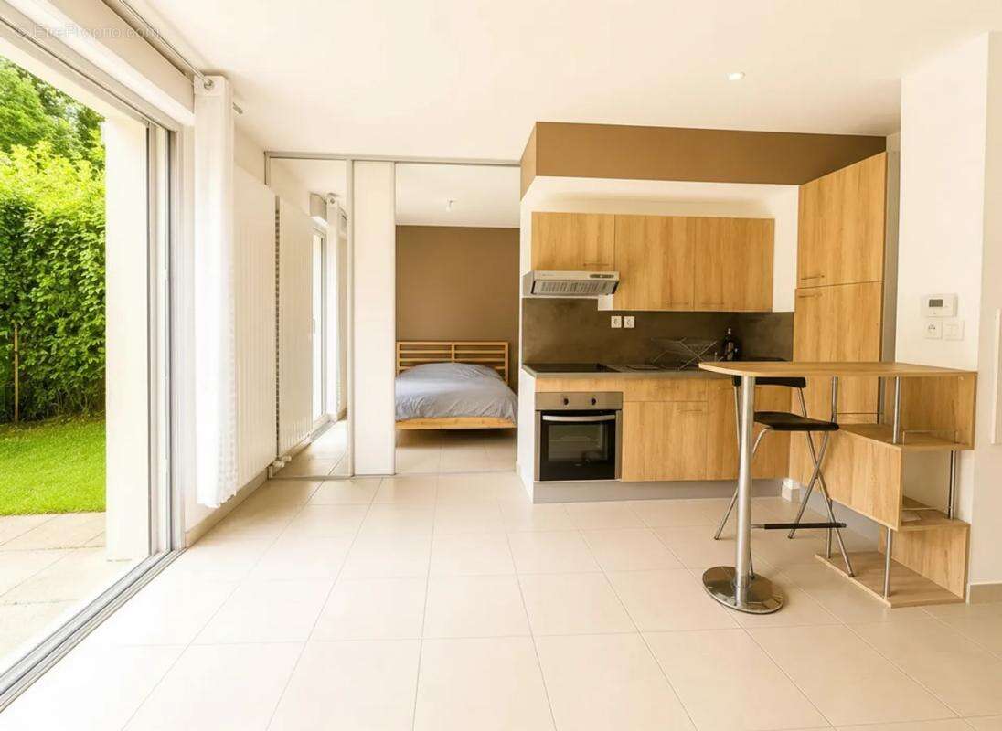 Superbe T2 de 31m2 avec jardin privatif et stationnement privé - photo 2