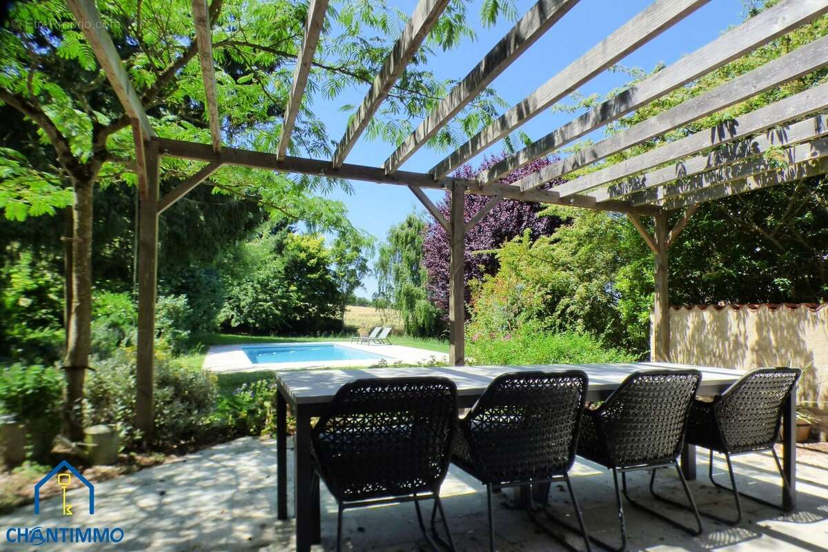 Maison à MOUILLERON-EN-PAREDS