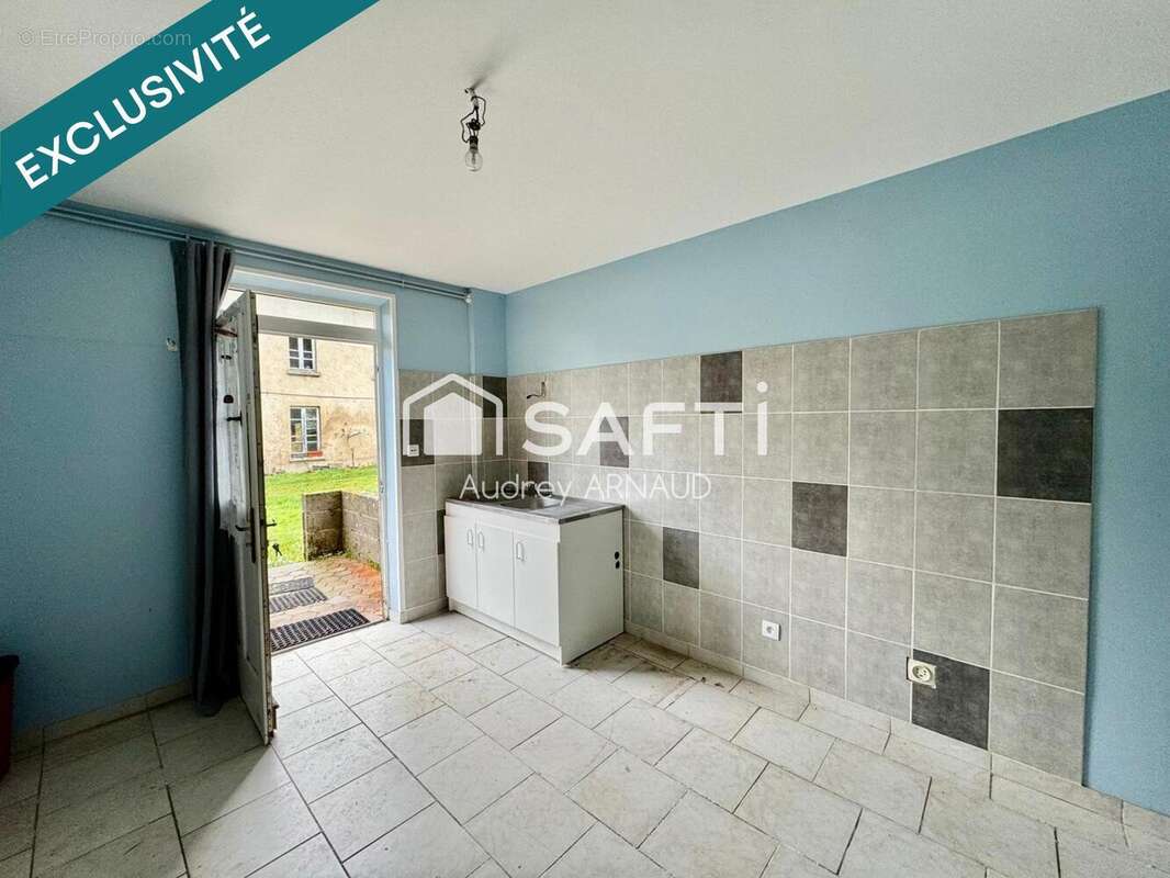 Maison 138 m² à Landogne  - photo 5