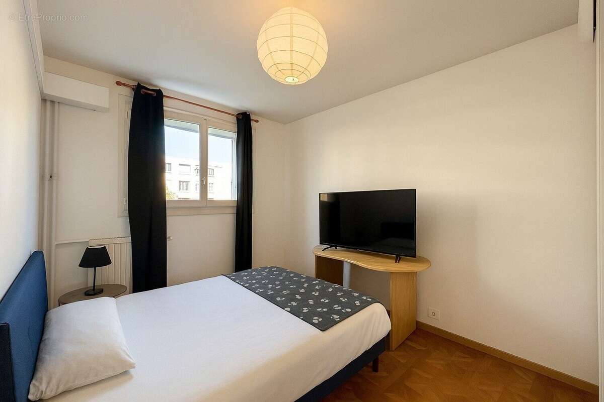 Appartement à LES CLAYES-SOUS-BOIS