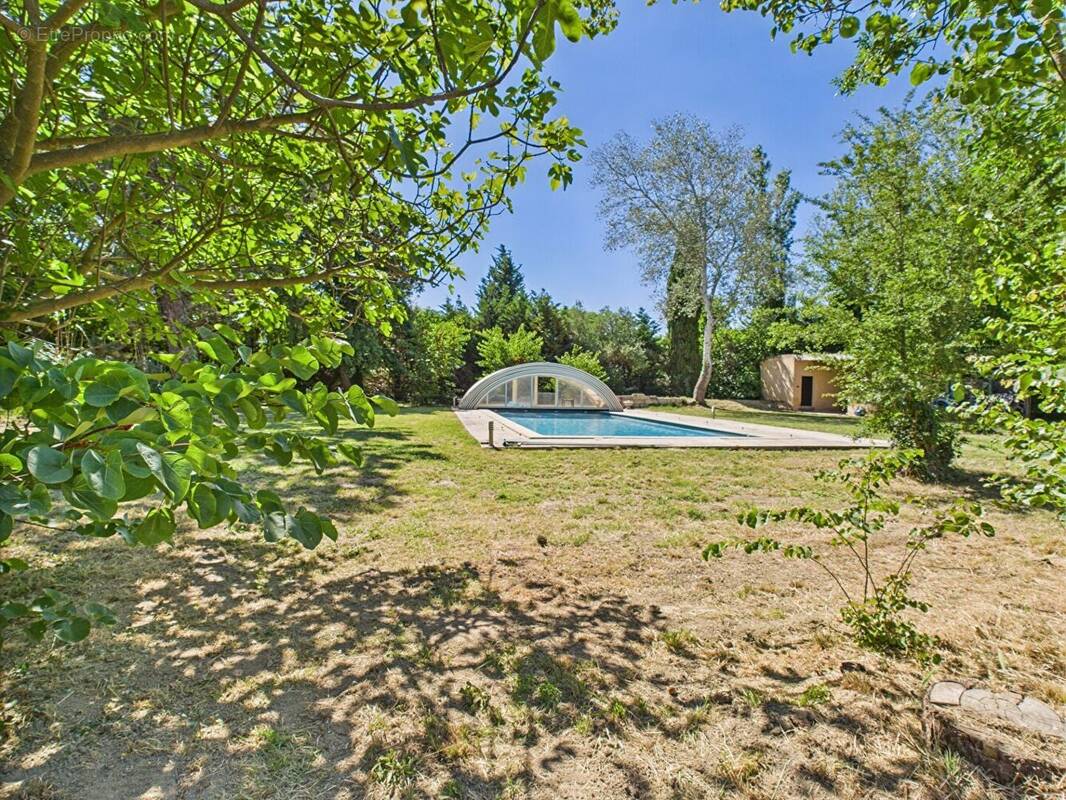Maison 360 m² à Avignon  - photo 3