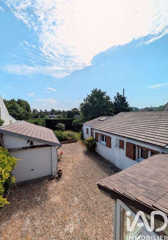 Photo 4 - Maison à CHEVRIERES