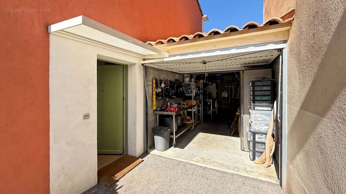 Maison à VALLAURIS