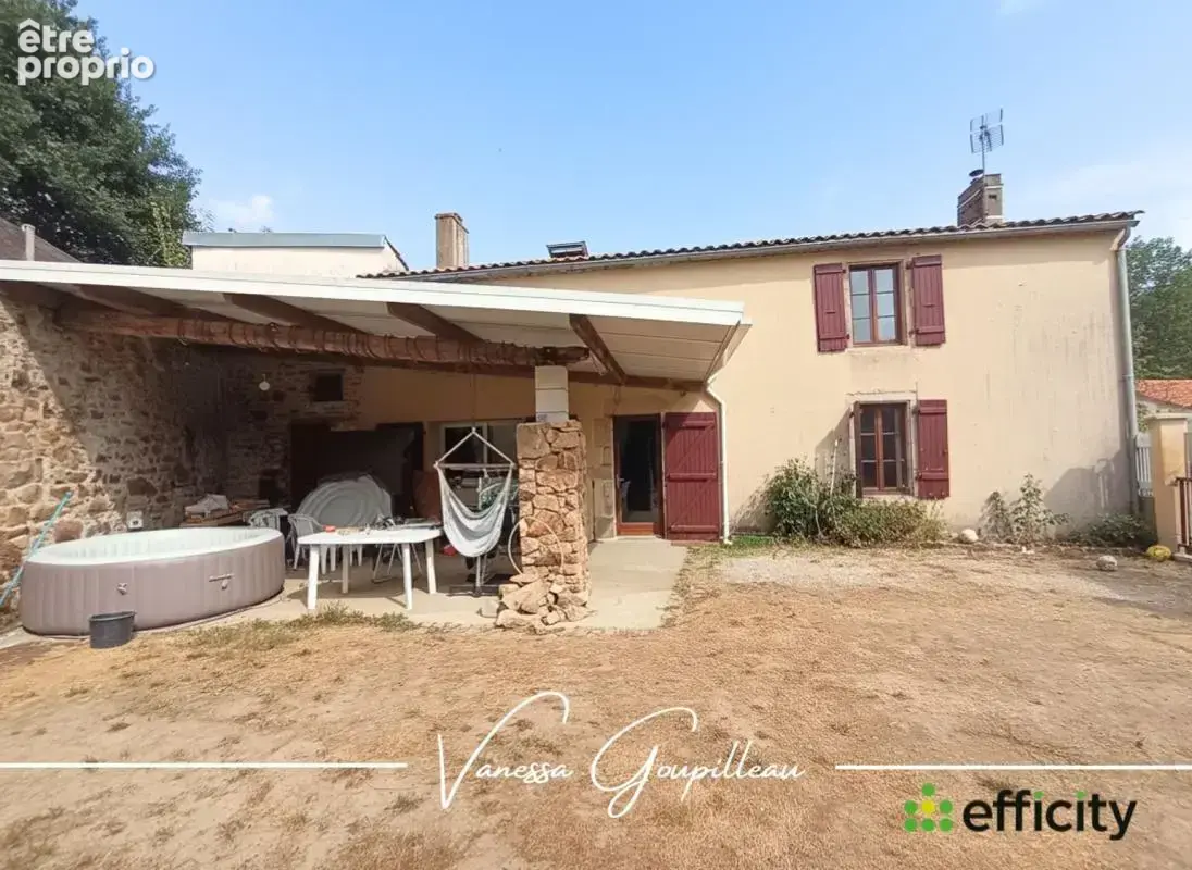 Maison à VENANSAULT