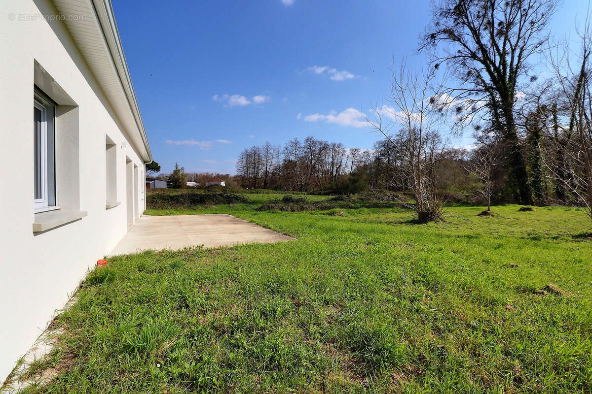Maison à CASTELJALOUX