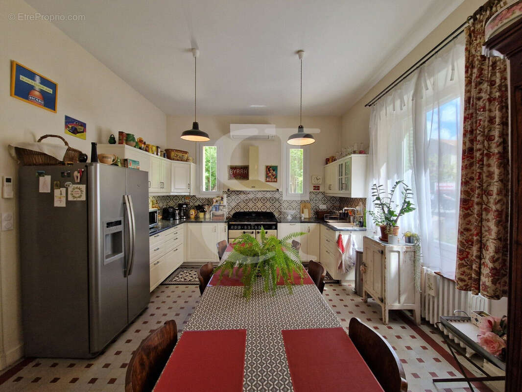 Maison à VAISON-LA-ROMAINE