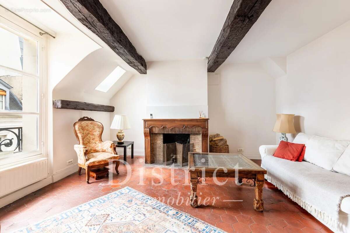 Appartement à PARIS-4E