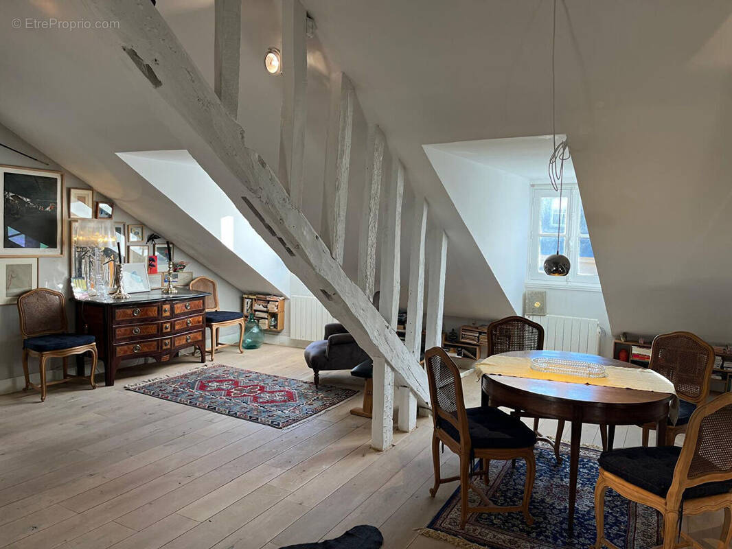 Appartement à VERSAILLES