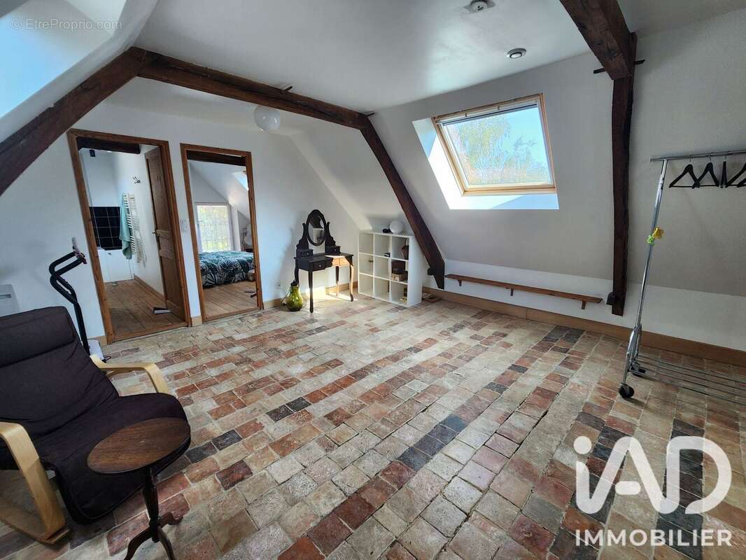 Maison 188 m² à Rouge  - photo 8
