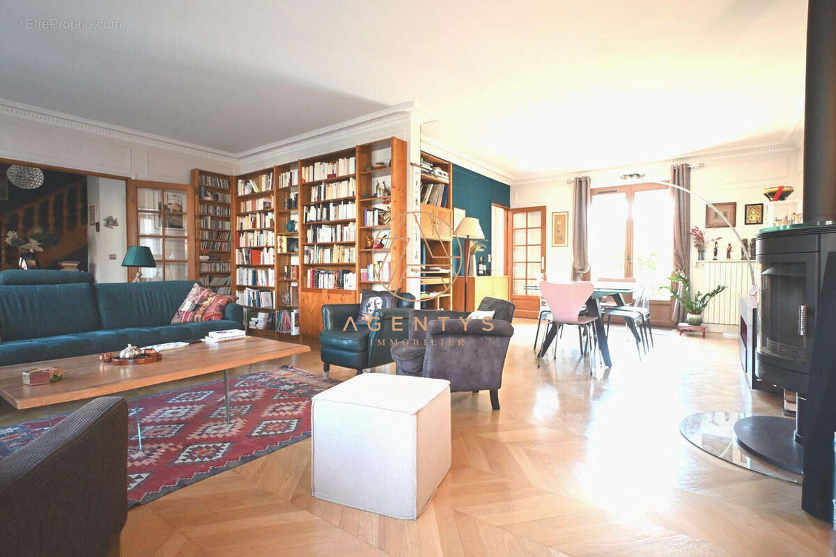 Maison à CHAMPIGNY-SUR-MARNE