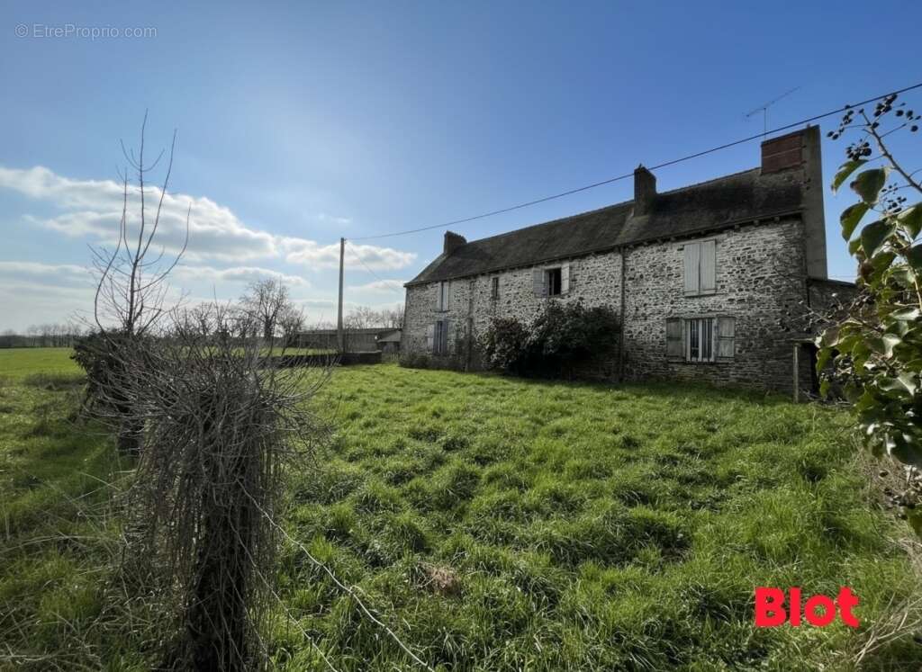 Maison à MARTIGNE-FERCHAUD