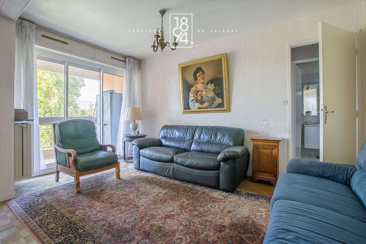 Appartement à MARSEILLE-12E