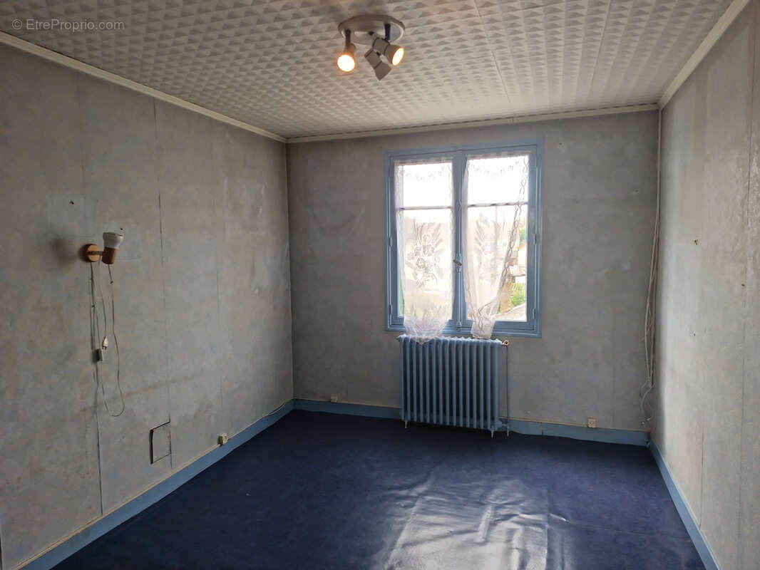 Maison à CHATELLERAULT