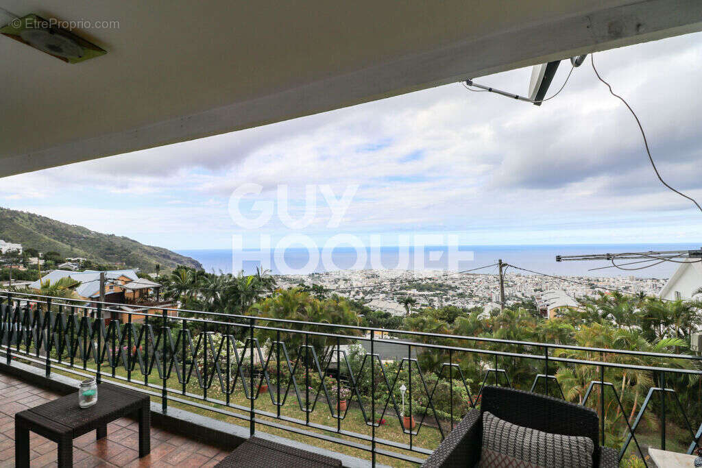 Maison à SAINT-DENIS