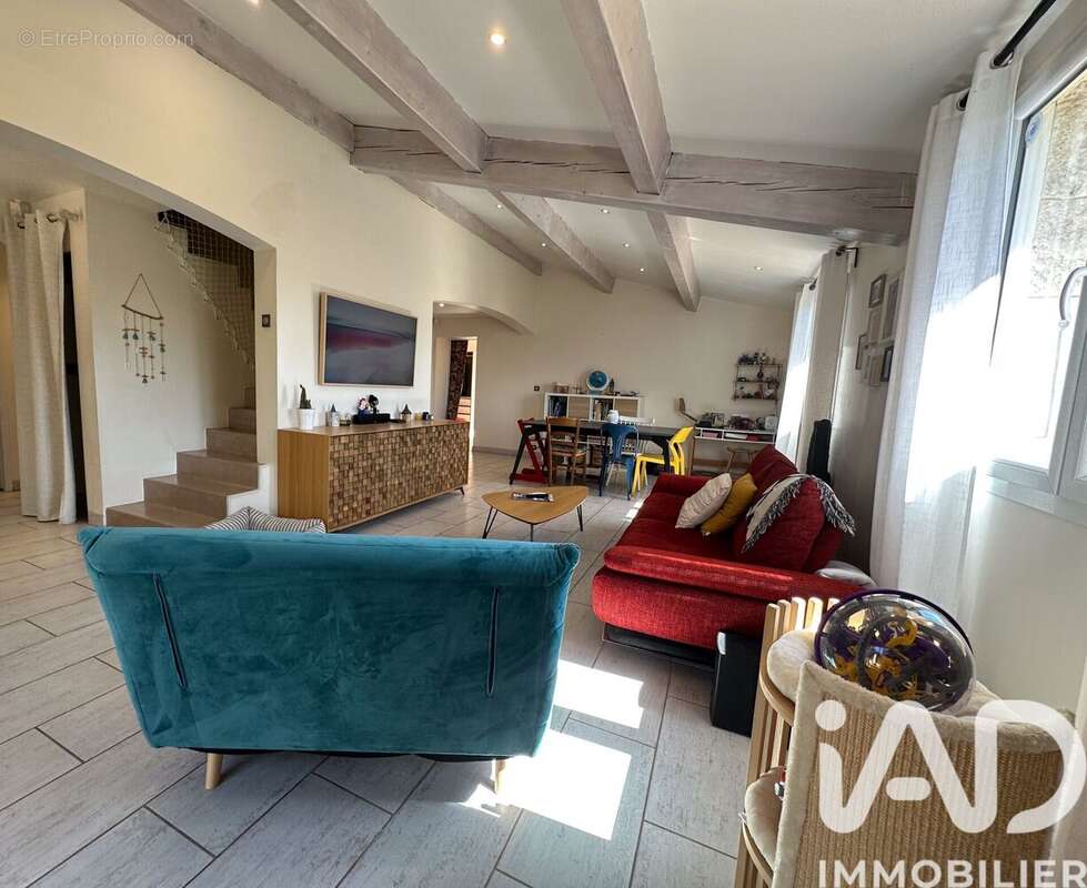Photo 2 - Maison à CUERS