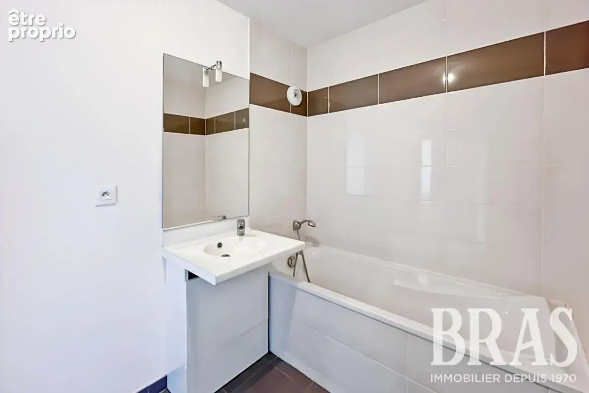 Appartement T3 avec balcon, garage -Saint-Herblain - photo 7