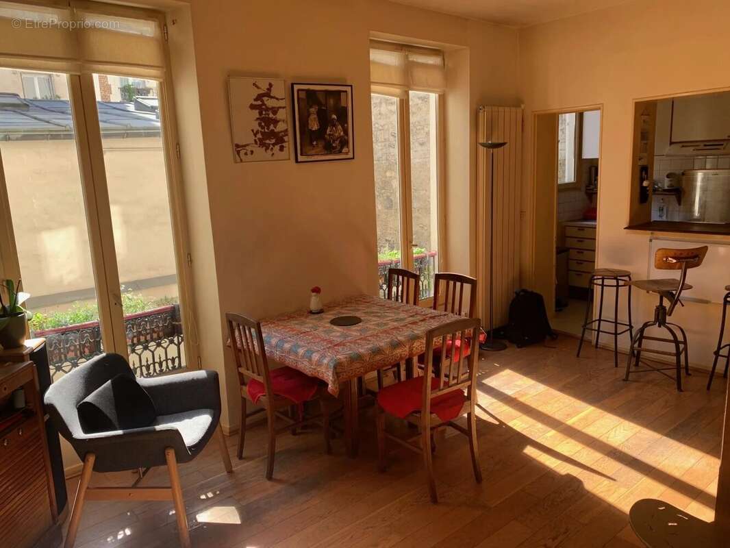 Appartement à PARIS-18E