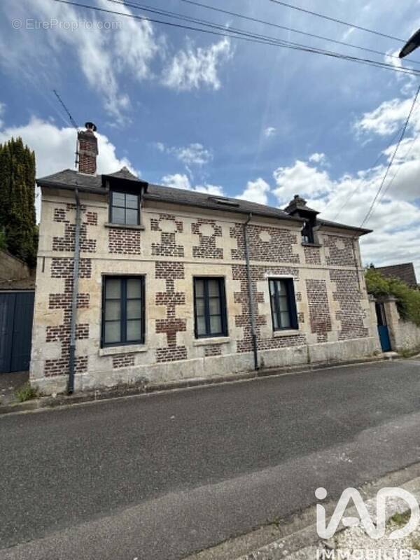 Photo 1 - Maison à BETHISY-SAINT-PIERRE