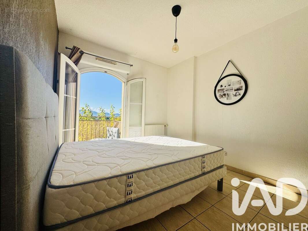 Photo 2 - Appartement à ROQUEBRUNE-SUR-ARGENS