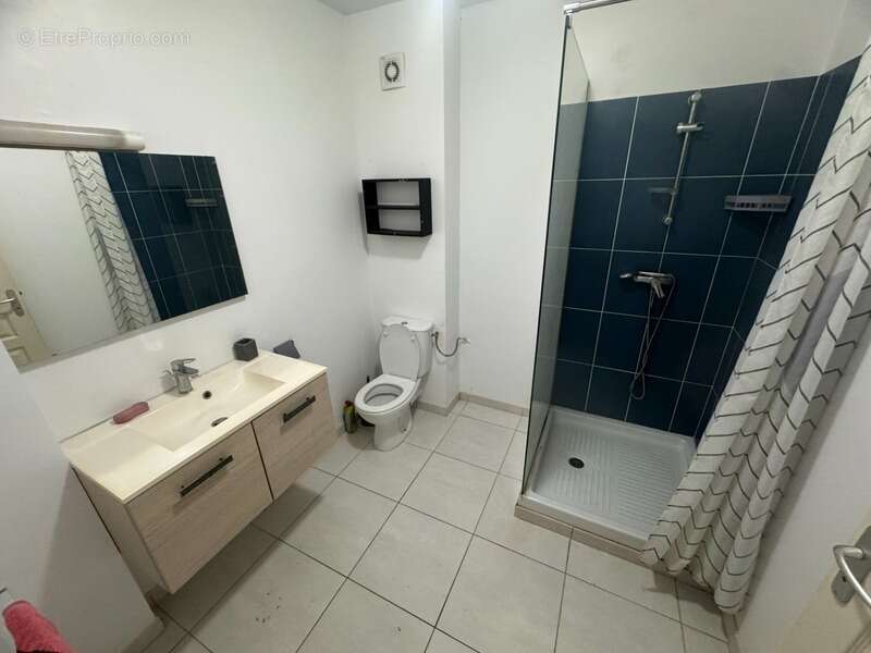 Appartement à REMIRE-MONTJOLY