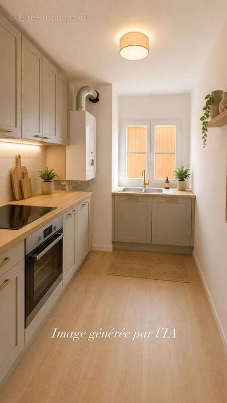Appartement à ROQUEBRUNE-SUR-ARGENS