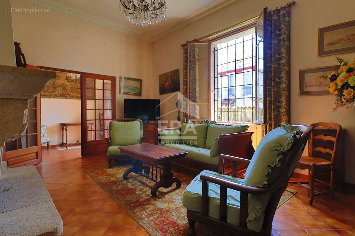 Maison à MARSEILLE-10E