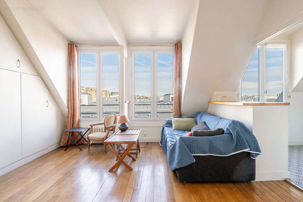 Appartement à PARIS-18E