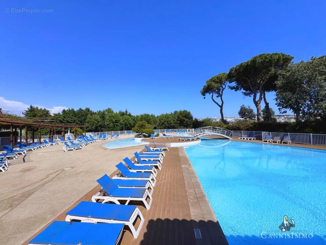 Appartement à MANDELIEU-LA-NAPOULE
