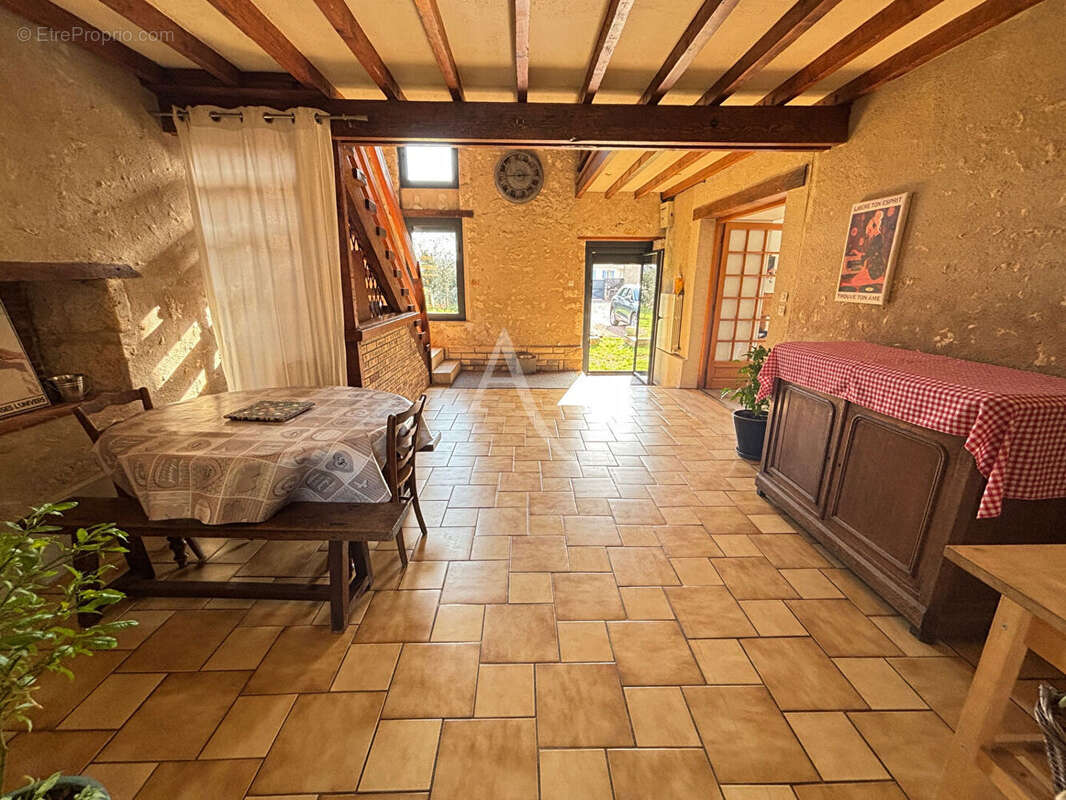 Maison à LA CHARITE-SUR-LOIRE