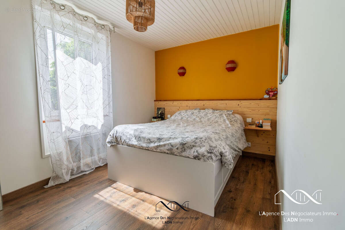 Maison à VILLARDEBELLE