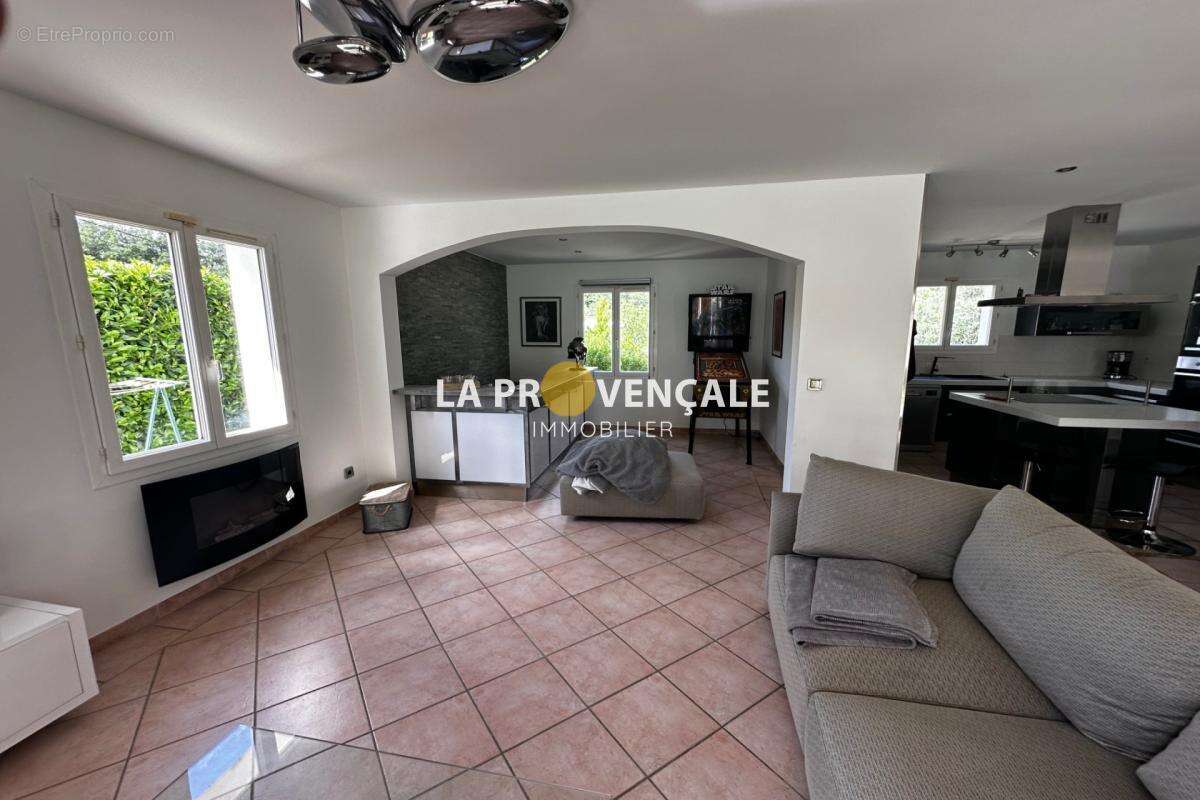 Maison à LA BOUILLADISSE