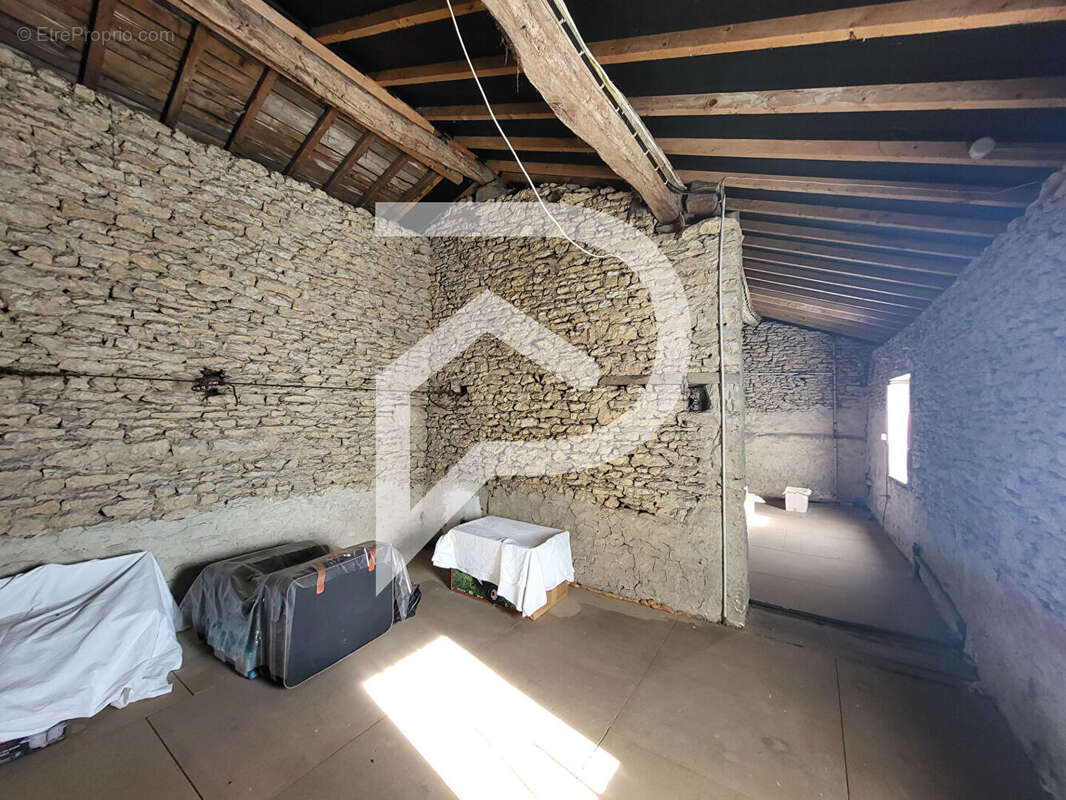 Maison Dommartin Le Saint Pere 4 pièce(s) - photo 18
