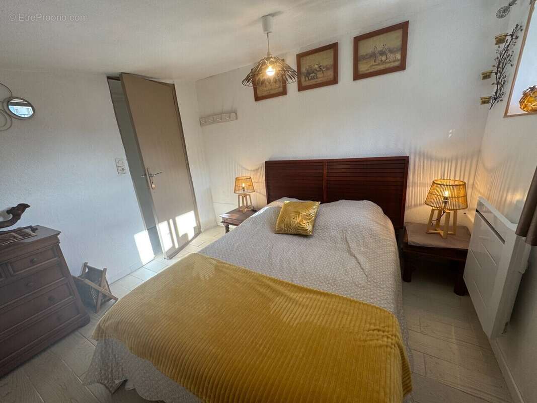 Maison à SAINT-COME-DE-FRESNE