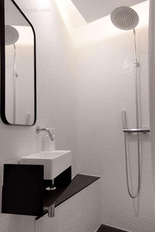 Appartement à PARIS-10E