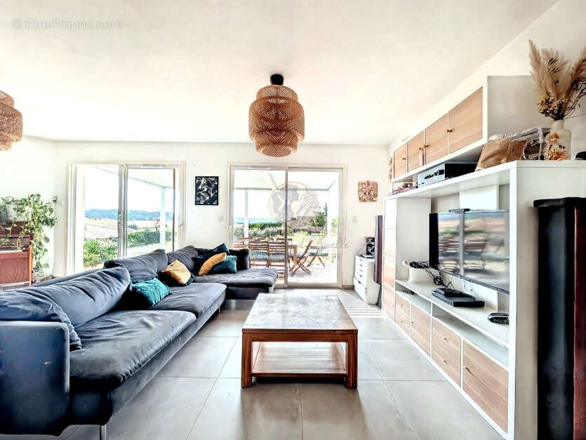 Maison à FAY-LE-CLOS