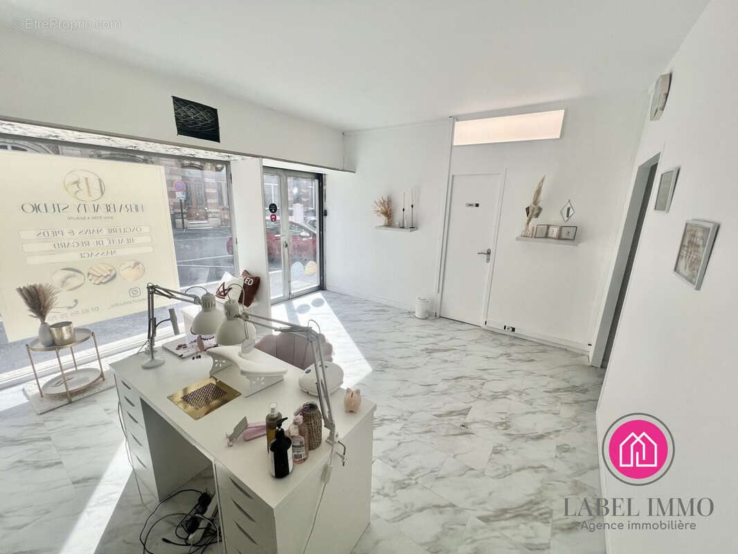 Autre à VALENCIENNES