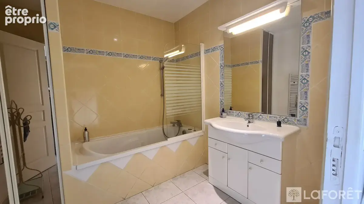 Frontignan, appartement T5, avec jardin et piscine - photo 9